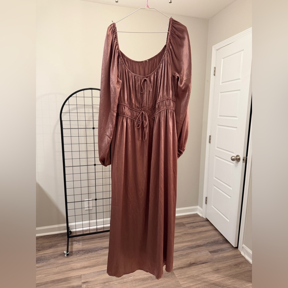 Elegant rose gold Long Sleeve Dress